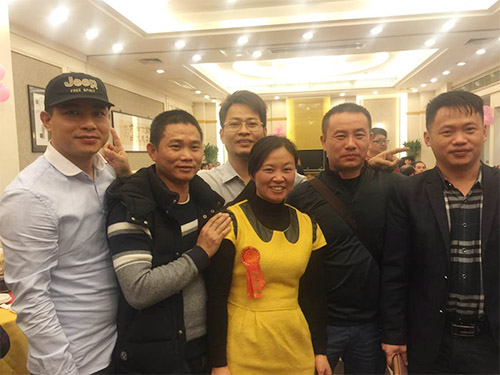 禾鸿洋合照图片